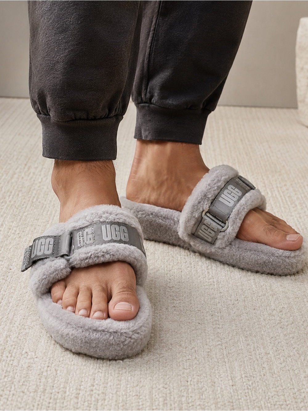 UGG Men’s Fluff You Genuine Sheepskin Slide Slippers Gray Size 10 Excellent Cond